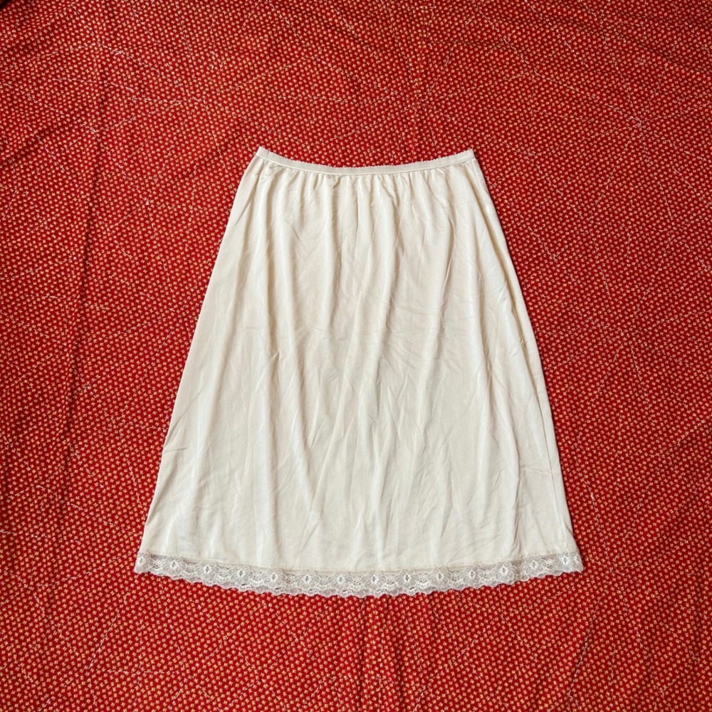 Vintage Shadowline Ivory Nylon Half Slip Lace Trim Skirt Medium Made in USA